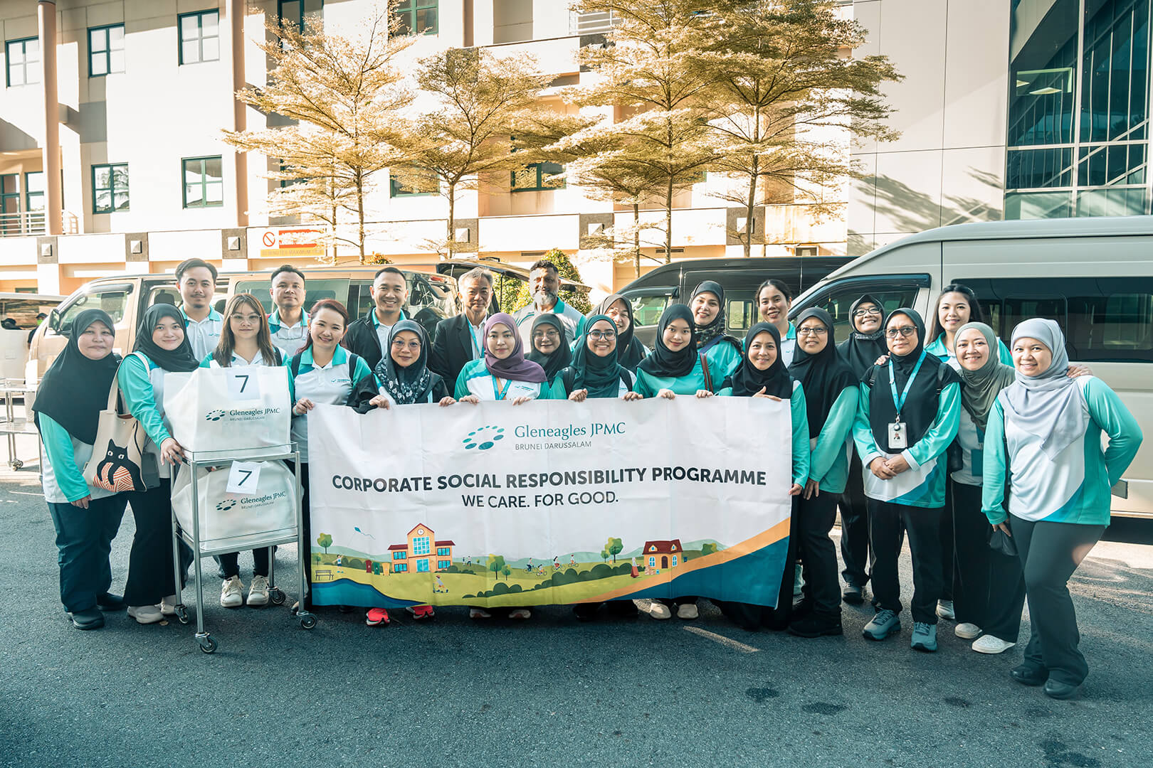 Gleneagles JPMC extends Ramadhan support to Underprivileged Families in Kuala Belait